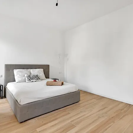 Alessia's Flat - Bonomelli 2 *