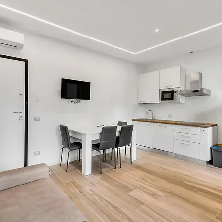 Alessia's Flat - Bonomelli 2